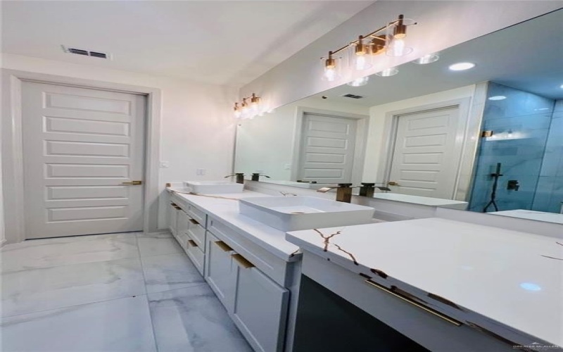 3007 Washington Avenue, Mission, TX 78574, 3 Bedrooms Bedrooms, ,2 BathroomsBathrooms,Residential,For Sale,3007 Washington Avenue,0,478668