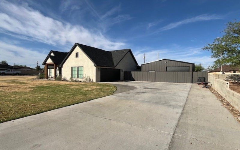 740 N C Ave, Kermit, TX 79745, 3 Bedrooms Bedrooms, ,2 BathroomsBathrooms,Residential,For Sale,740 N C Ave,0,159658