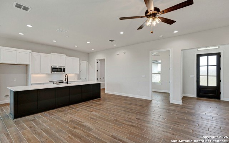 173 Pine Valley Dr, La Vernia, TX 78121, 4 Bedrooms Bedrooms, ,2 BathroomsBathrooms,Residential,For Sale,173 Pine Valley Dr,0,1893268