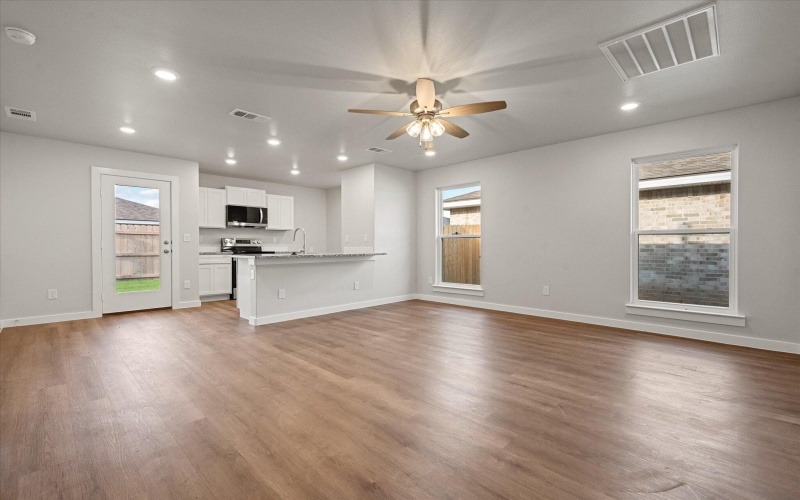 8322 24th Street, Lubbock, TX 79407, 2 Bedrooms Bedrooms, ,2 BathroomsBathrooms,Residential,For Sale,8322 24th Street,0,202559211