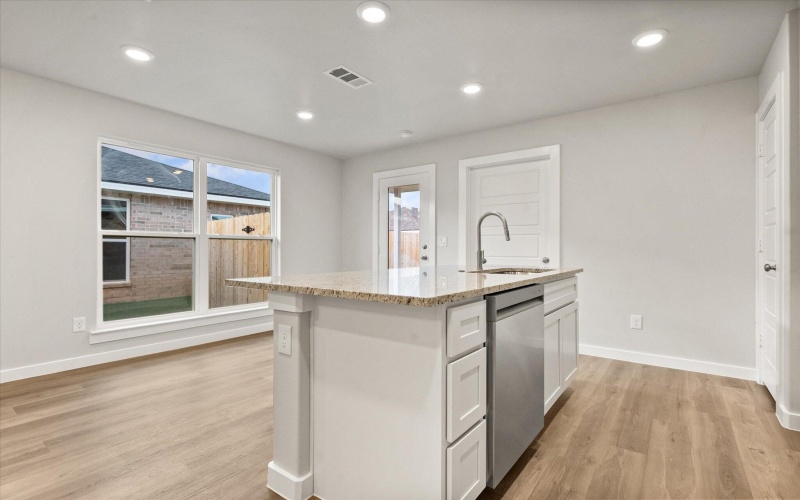 8324 24th Street, Lubbock, TX 79407, 3 Habitaciones Habitaciones , ,2 BañosBaños,Residential,En Venta,8324 24th Street,0,202559213