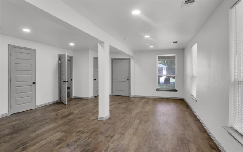 411 Euclid Street, Cleburne, TX 76033, 3 Habitaciones Habitaciones , ,2 BañosBaños,Residential,En Venta,411 Euclid Street,0,21022620