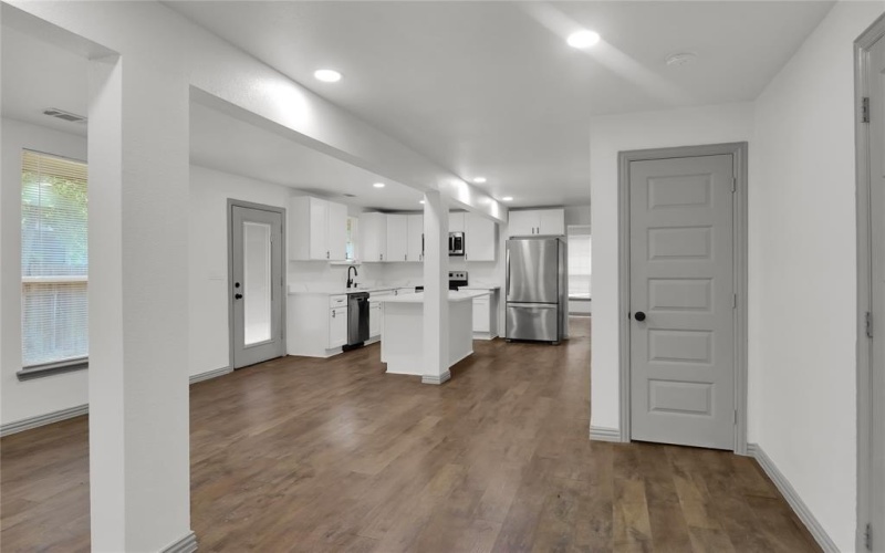 411 Euclid Street, Cleburne, TX 76033, 3 Habitaciones Habitaciones , ,2 BañosBaños,Residential,En Venta,411 Euclid Street,0,21022620