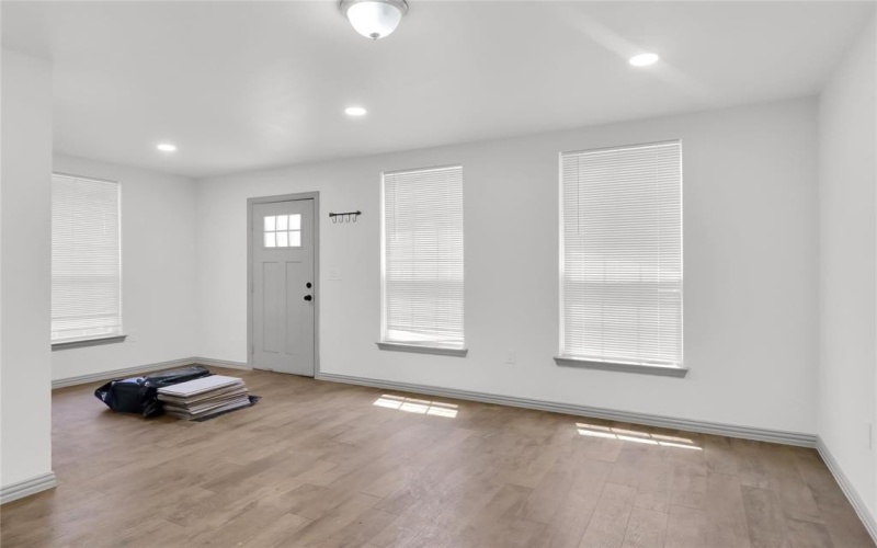 411 Euclid Street, Cleburne, TX 76033, 3 Habitaciones Habitaciones , ,2 BañosBaños,Residential,En Venta,411 Euclid Street,0,21022620