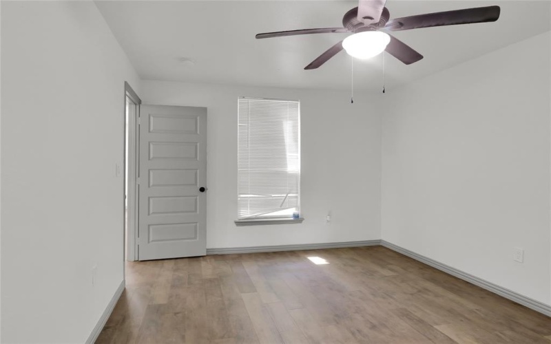 411 Euclid Street, Cleburne, TX 76033, 3 Habitaciones Habitaciones , ,2 BañosBaños,Residential,En Venta,411 Euclid Street,0,21022620