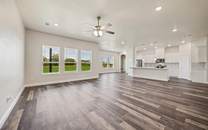 3334 Knight Street, Corsicana, TX 75110, 4 Bedrooms Bedrooms, ,3 BathroomsBathrooms,Residential,For Sale,3334 Knight Street,0,21029743