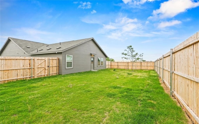 1101 Pere David Dr, Crowley, TX 76036, 4 Bedrooms Bedrooms, ,2 BathroomsBathrooms,Residential,For Sale,1101 Pere David Dr,0,21032622
