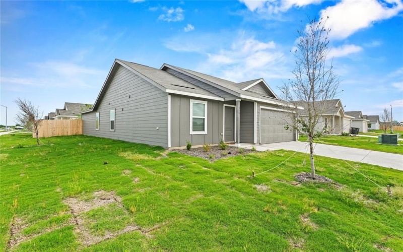 1101 Pere David Dr, Crowley, TX 76036, 4 Bedrooms Bedrooms, ,2 BathroomsBathrooms,Residential,For Sale,1101 Pere David Dr,0,21032622