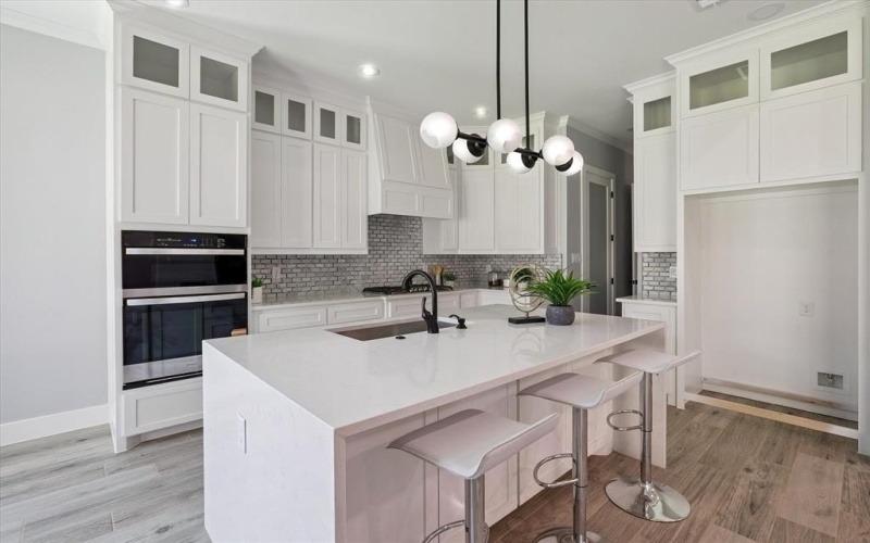 707 Ross Trail, Arlington, TX 76012, 4 Habitaciones Habitaciones , ,2 BañosBaños,Residential,En Venta,707 Ross Trail,0,21032644