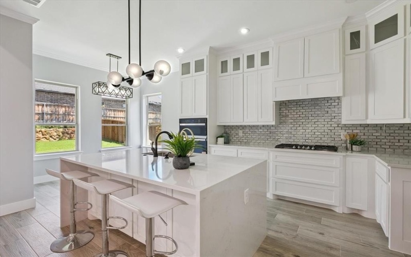 707 Ross Trail, Arlington, TX 76012, 4 Habitaciones Habitaciones , ,2 BañosBaños,Residential,En Venta,707 Ross Trail,0,21032644