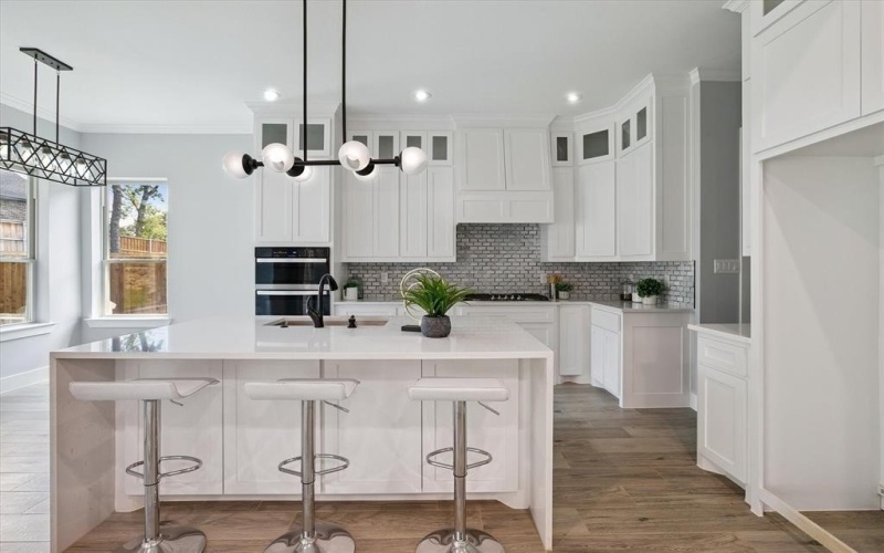 707 Ross Trail, Arlington, TX 76012, 4 Habitaciones Habitaciones , ,2 BañosBaños,Residential,En Venta,707 Ross Trail,0,21032644