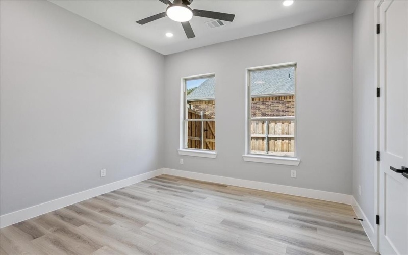 707 Ross Trail, Arlington, TX 76012, 4 Habitaciones Habitaciones , ,2 BañosBaños,Residential,En Venta,707 Ross Trail,0,21032644