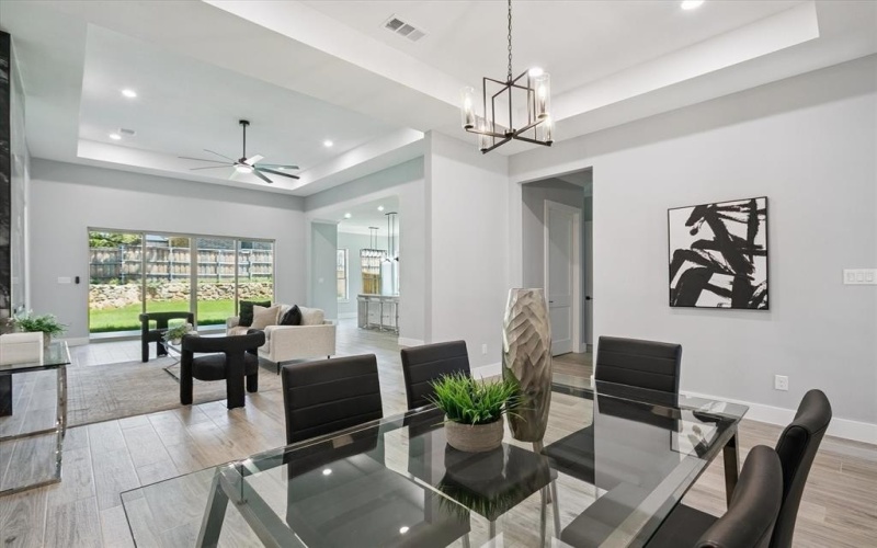 707 Ross Trail, Arlington, TX 76012, 4 Habitaciones Habitaciones , ,2 BañosBaños,Residential,En Venta,707 Ross Trail,0,21032644