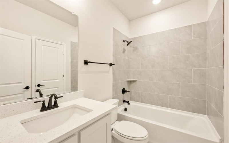 2034 Cascades Court, DeSoto, TX 75115, 4 Habitaciones Habitaciones , ,3 BañosBaños,Residential,En Venta,2034 Cascades Court,0,21034416