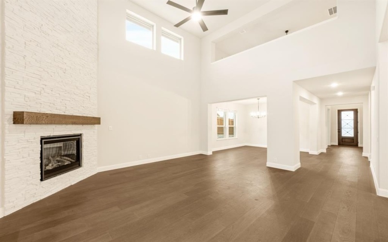 2034 Cascades Court, DeSoto, TX 75115, 4 Habitaciones Habitaciones , ,3 BañosBaños,Residential,En Venta,2034 Cascades Court,0,21034416