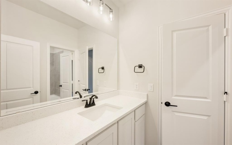 2034 Cascades Court, DeSoto, TX 75115, 4 Habitaciones Habitaciones , ,3 BañosBaños,Residential,En Venta,2034 Cascades Court,0,21034416