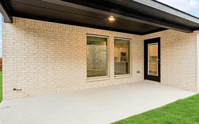2034 Cascades Court, DeSoto, TX 75115, 4 Habitaciones Habitaciones , ,3 BañosBaños,Residential,En Venta,2034 Cascades Court,0,21034416