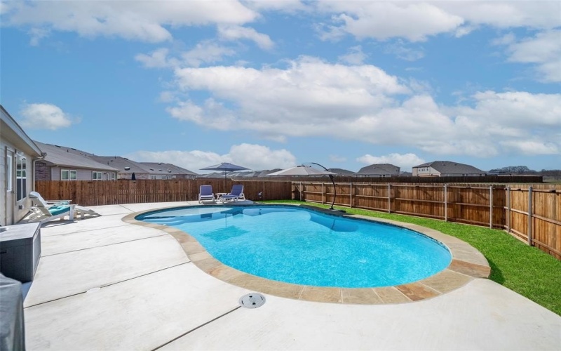 1916 Winding Creek Way, Denton, TX 76208, 3 Habitaciones Habitaciones , ,2 BañosBaños,Residential,En Venta,1916 Winding Creek Way,0,21034430