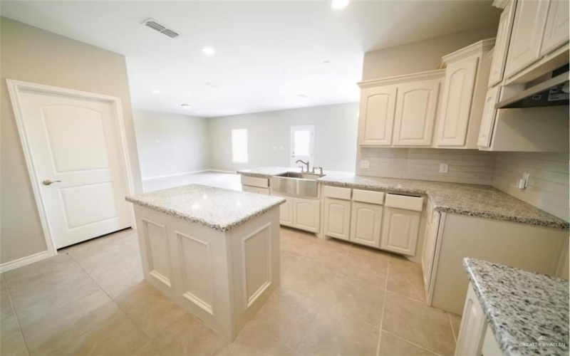 414 Rio Red Street, San Juan, TX 78589, 3 Habitaciones Habitaciones , ,2 BañosBaños,Residential,En Venta,414 Rio Red Street,0,477496