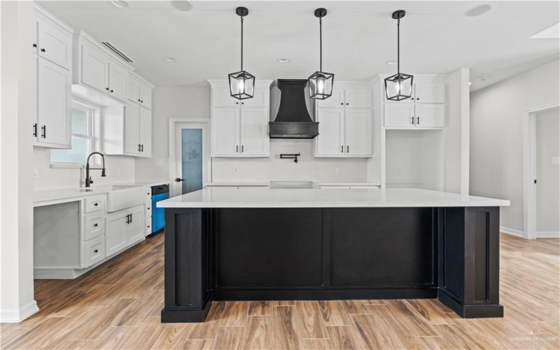 2802 Stone Oak Drive, Weslaco, TX 78599, 4 Bedrooms Bedrooms, ,2 BathroomsBathrooms,Residential,For Sale,2802 Stone Oak Drive,0,478655