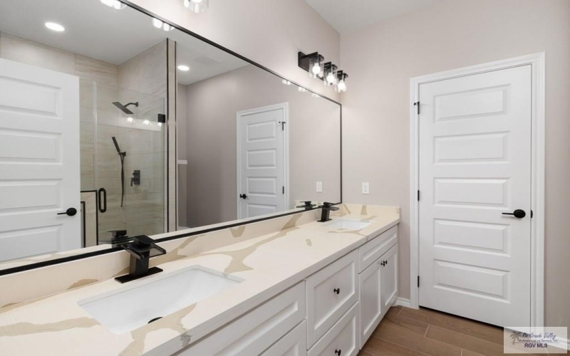 17898 REDWOOD ST, COMBES, TX 78552, 3 Habitaciones Habitaciones , ,2 BañosBaños,Residential,En Venta,17898 REDWOOD ST,0,29765672