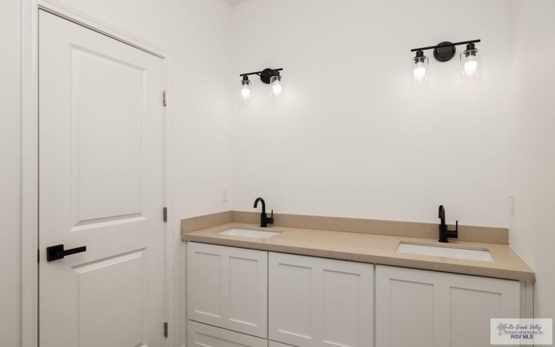 8621 SEAGULL LN, HARLINGEN, TX 78552, 3 Habitaciones Habitaciones , ,2 BañosBaños,Residential,En Venta,8621 SEAGULL LN,0,29767045