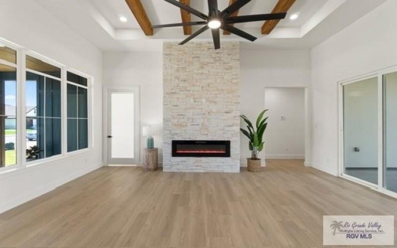 9708 HEIGHTS S unit: 14 #14, HARLINGEN, TX 78552, 4 Bedrooms Bedrooms, ,2 BathroomsBathrooms,Residential,For Sale,9708 HEIGHTS S unit: 14,0,29767694