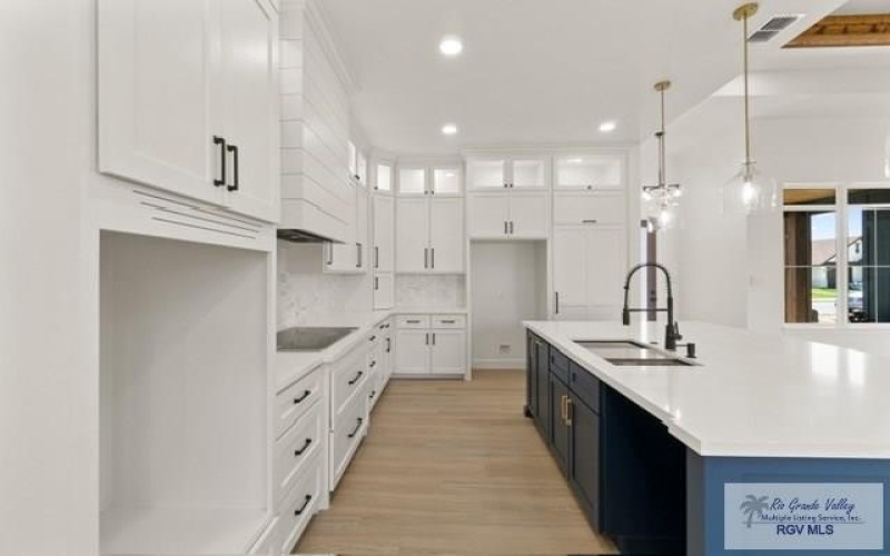 9708 HEIGHTS S unit: 14 #14, HARLINGEN, TX 78552, 4 Bedrooms Bedrooms, ,2 BathroomsBathrooms,Residential,For Sale,9708 HEIGHTS S unit: 14,0,29767694