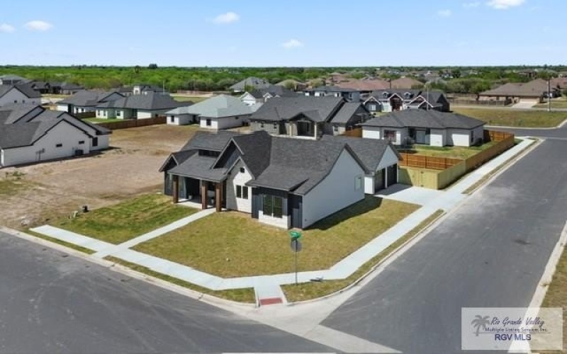 9708 HEIGHTS S unit: 14 #14, HARLINGEN, TX 78552, 4 Bedrooms Bedrooms, ,2 BathroomsBathrooms,Residential,For Sale,9708 HEIGHTS S unit: 14,0,29767694