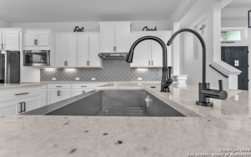 406 Aurora Basin, Cibolo, TX 78108, 4 Bedrooms Bedrooms, ,5 BathroomsBathrooms,Residential,For Sale,406 Aurora Basin,0,1893394