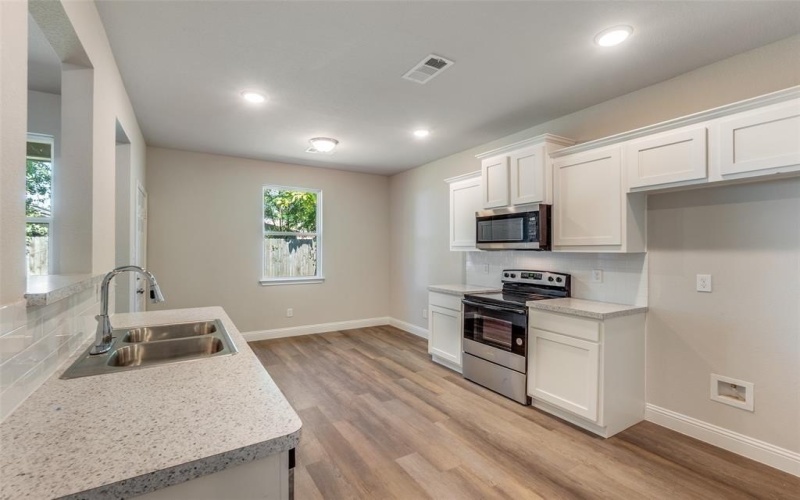 2245 Anderson Street, Dallas, TX 75215, 3 Bedrooms Bedrooms, ,2 BathroomsBathrooms,Residential,For Sale,2245 Anderson Street,0,21034565