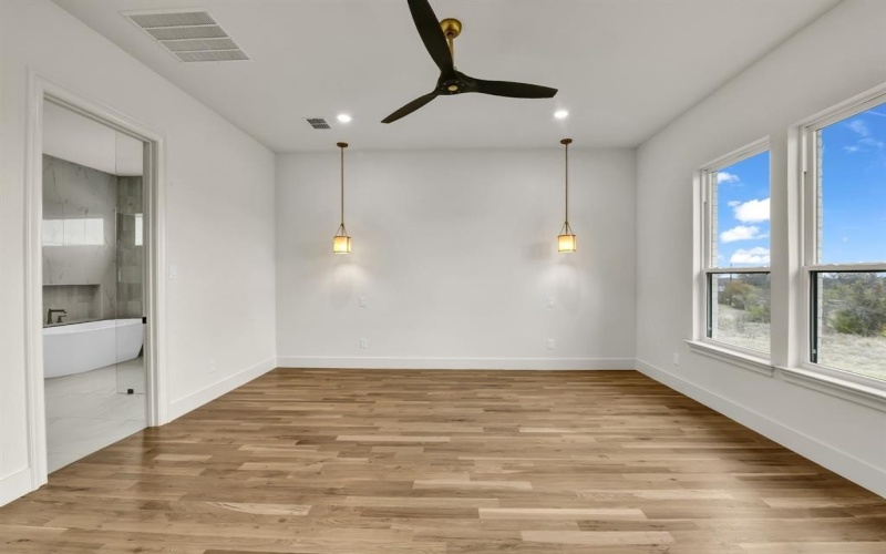 332 Tiara Trail, Fort Worth, TX 76108, 5 Bedrooms Bedrooms, ,5 BathroomsBathrooms,Residential,For Sale,332 Tiara Trail,0,21034687