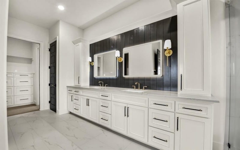 332 Tiara Trail, Fort Worth, TX 76108, 5 Bedrooms Bedrooms, ,5 BathroomsBathrooms,Residential,For Sale,332 Tiara Trail,0,21034687