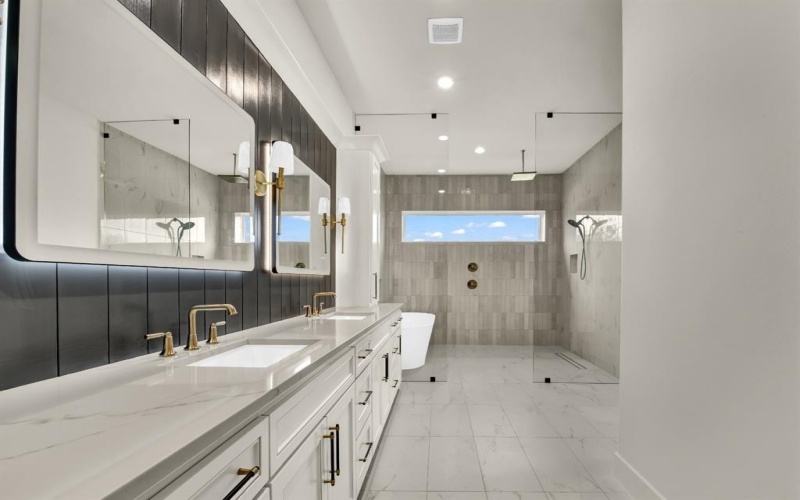 332 Tiara Trail, Fort Worth, TX 76108, 5 Bedrooms Bedrooms, ,5 BathroomsBathrooms,Residential,For Sale,332 Tiara Trail,0,21034687