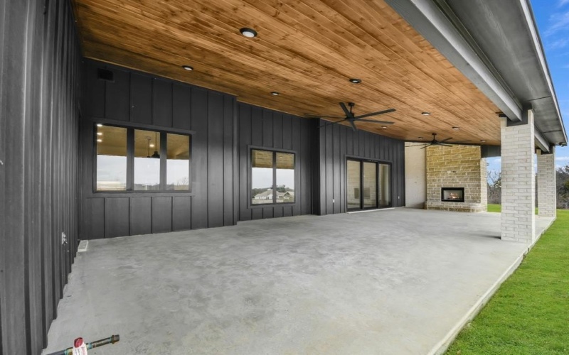 332 Tiara Trail, Fort Worth, TX 76108, 5 Bedrooms Bedrooms, ,5 BathroomsBathrooms,Residential,For Sale,332 Tiara Trail,0,21034687