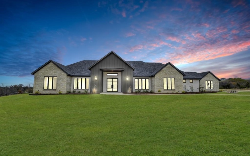 332 Tiara Trail, Fort Worth, TX 76108, 5 Bedrooms Bedrooms, ,5 BathroomsBathrooms,Residential,For Sale,332 Tiara Trail,0,21034687