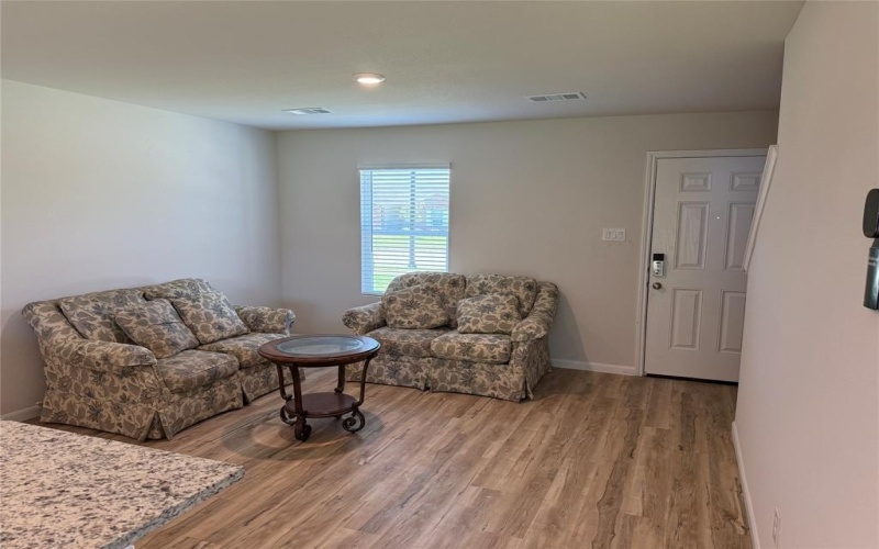 107 Annabelle Street, Cleburne, TX 76031, 4 Habitaciones Habitaciones , ,3 BañosBaños,Residential,En Venta,107 Annabelle Street,0,21034727