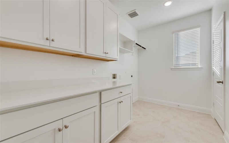 5711 Edward Drive, Celina, TX 76227, 4 Bedrooms Bedrooms, ,3 BathroomsBathrooms,Residential,For Sale,5711 Edward Drive,0,21034740