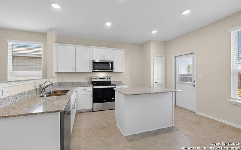 13922 Pinkston, San Antonio, TX 78252, 3 Habitaciones Habitaciones , ,2 BañosBaños,Residential,En Venta,13922 Pinkston,0,1893453