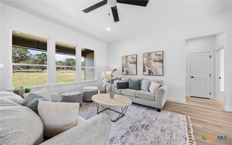 15926 Brazos Drive, Temple, TX 76502, 4 Bedrooms Bedrooms, ,2 BathroomsBathrooms,Residential,For Sale,15926 Brazos Drive,0,588922