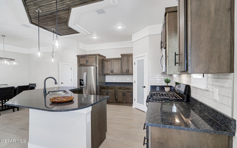 15320 Imagine Drive, El Paso, TX 79938, 3 Habitaciones Habitaciones , ,2 BañosBaños,Residential,En Venta,15320 Imagine Drive,0,924117