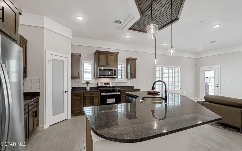 15320 Imagine Drive, El Paso, TX 79938, 3 Habitaciones Habitaciones , ,2 BañosBaños,Residential,En Venta,15320 Imagine Drive,0,924117