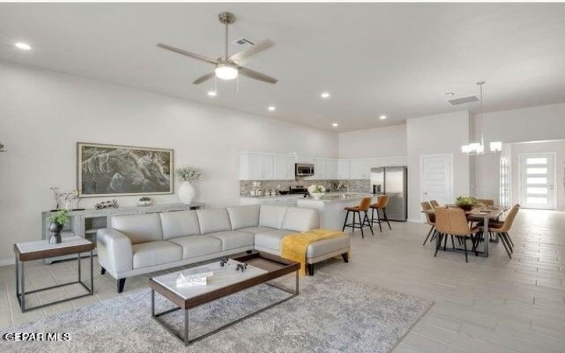 12816 MIDDLESBROUGH Avenue, El Paso, TX 79928, 4 Habitaciones Habitaciones , ,3 BañosBaños,Residential,En Venta,12816 MIDDLESBROUGH Avenue,915902