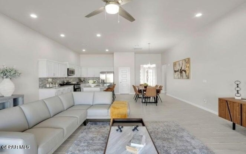12816 MIDDLESBROUGH Avenue, El Paso, TX 79928, 4 Habitaciones Habitaciones , ,3 BañosBaños,Residential,En Venta,12816 MIDDLESBROUGH Avenue,915902