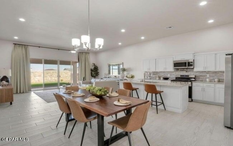 12816 MIDDLESBROUGH Avenue, El Paso, TX 79928, 4 Habitaciones Habitaciones , ,3 BañosBaños,Residential,En Venta,12816 MIDDLESBROUGH Avenue,915902
