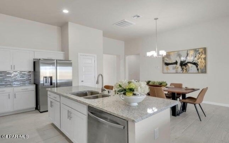 12816 MIDDLESBROUGH Avenue, El Paso, TX 79928, 4 Habitaciones Habitaciones , ,3 BañosBaños,Residential,En Venta,12816 MIDDLESBROUGH Avenue,915902