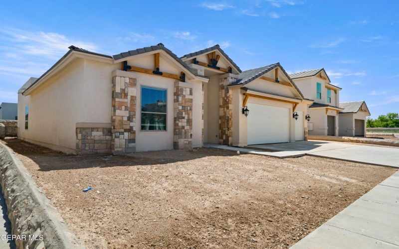 6136 Patricia Elena Place, El Paso, TX 79932, 4 Bedrooms Bedrooms, ,2 BathroomsBathrooms,Residential,For Sale,6136 Patricia Elena Place,0,928603