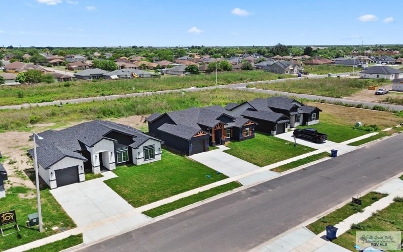 109 MARIGOLD DR, LOS FRESNOS, TX 78566, 3 Bedrooms Bedrooms, ,2 BathroomsBathrooms,Residential,For Sale,109 MARIGOLD DR,0,29767714