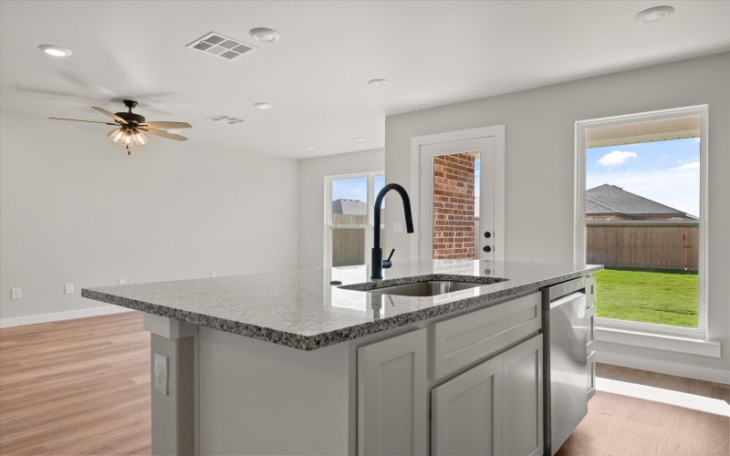 1321 N Colton Avenue, Lubbock, TX 79416, 3 Habitaciones Habitaciones , ,2 BañosBaños,Residential,En Venta,1321 N Colton Avenue,0,202559227