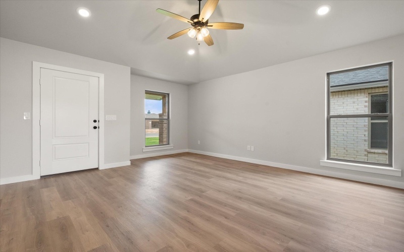 7209 8th Street, Lubbock, TX 79416, 3 Habitaciones Habitaciones , ,2 BañosBaños,Residential,En Venta,7209 8th Street,0,202559228
